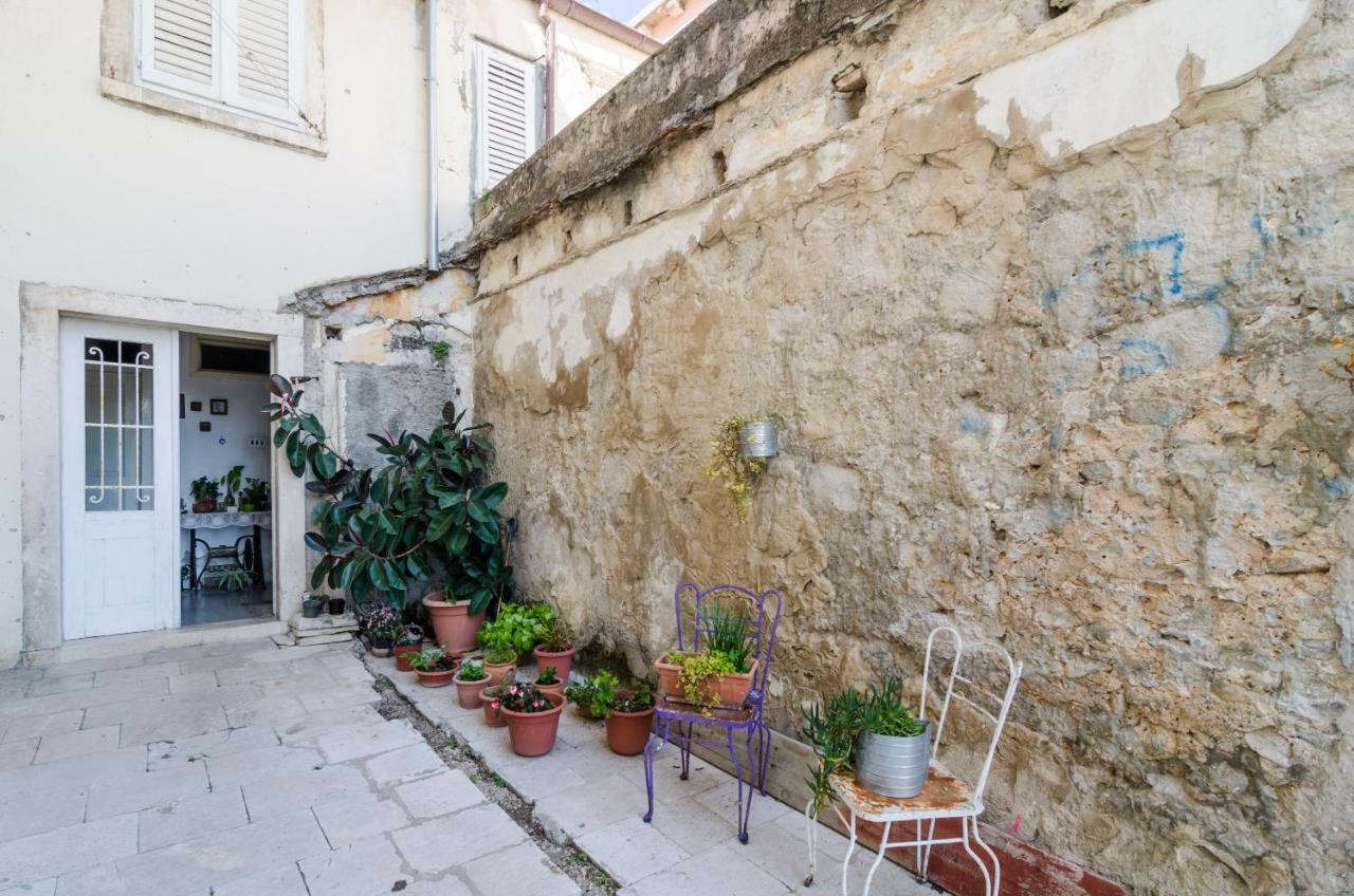 Apartment Entre Les Jardins Ragusa Esterno foto